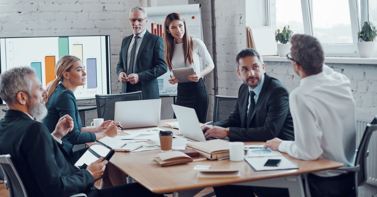 Úspěšné obchodní jednání: ovládněte zasedací místnost Úspěšné obchodní jednání: ovládněte zasedací místnost