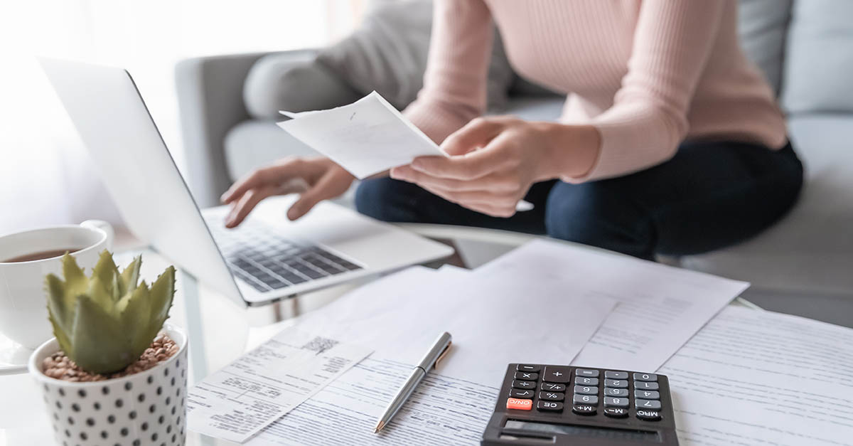 Daně OSVČ: 4 možnosti, jak zdanit příjmy z podnikání na živnost Daně OSVČ: 4 možnosti, jak zdanit příjmy z podnikání na živnost